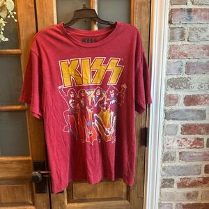 KISS Greatest Hits Band T Shirt Size S Red Unisex Graphic Tee Concert Tour Merch